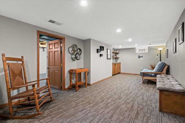 2641 N 75th STREET, Wauwatosa, WI 53213