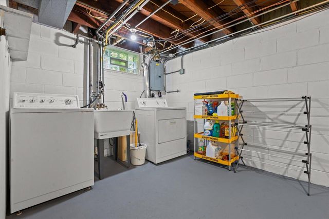 2641 N 75th STREET, Wauwatosa, WI 53213