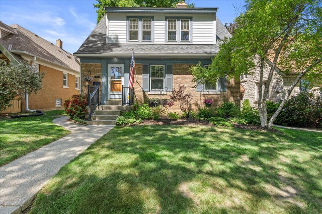 2641 N 75th STREET, Wauwatosa, WI 53213