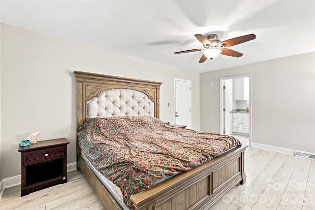 113 Sawtooth Lane, Stanley, NC 28164