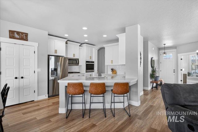 5942 W Algona Dr., Meridian, ID 83646