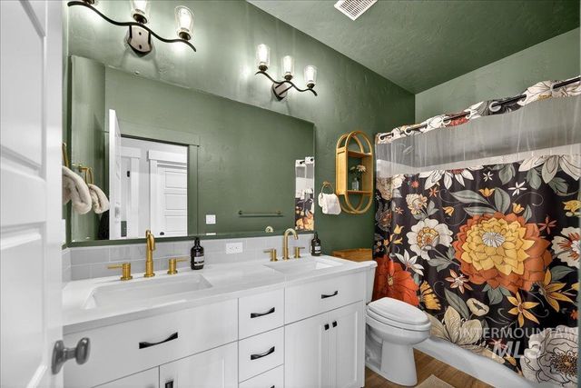 5942 W Algona Dr., Meridian, ID 83646