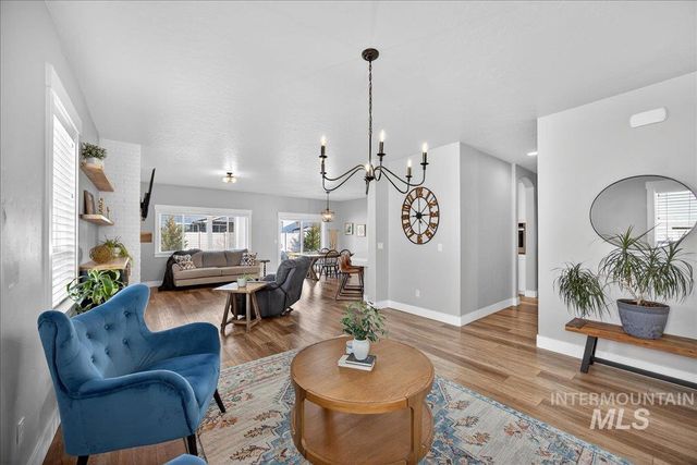 5942 W Algona Dr., Meridian, ID 83646