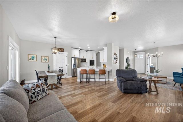 5942 W Algona Dr., Meridian, ID 83646