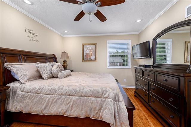 918 S 53rd Terrace, Kansas City, KS 66106