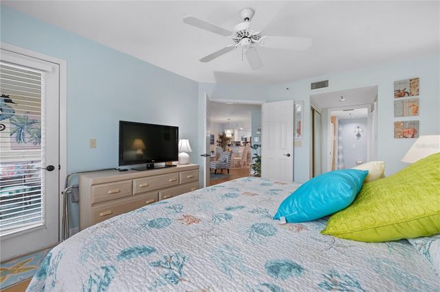 1015 WEXFORD BOULEVARD 1015, Venice, FL 34293