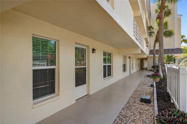 1015 WEXFORD BOULEVARD 1015, Venice, FL 34293