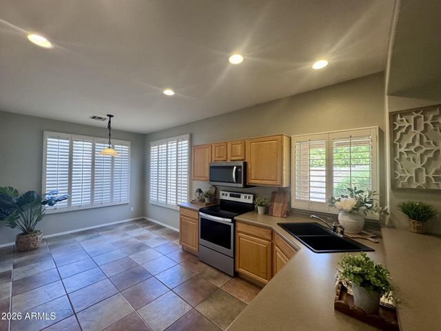 7717 W VIA MONTOYA Drive, Peoria, AZ 85383