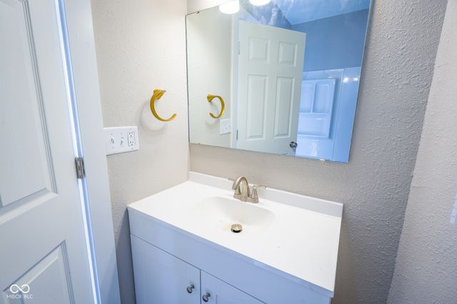 1423 Fountain Street, Anderson, IN 46016