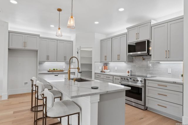 1714 JUNCTION RDG, San Antonio, TX 78248