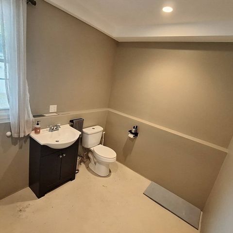 53 Osborne Street, New Bedford, MA 02740