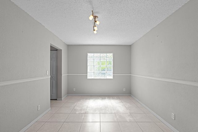 3961 Crescent Creek Place, Coconut Creek, FL 33073