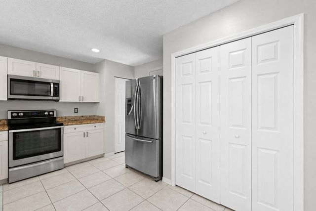 3961 Crescent Creek Place, Coconut Creek, FL 33073