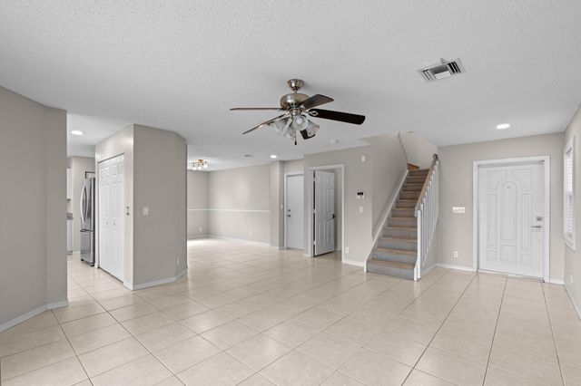 3961 Crescent Creek Place, Coconut Creek, FL 33073