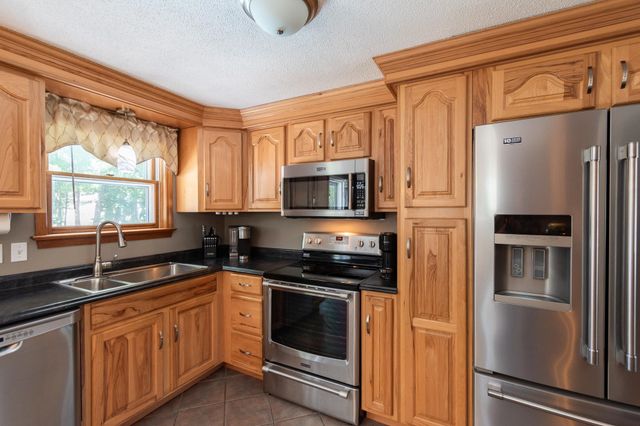 96 Ellingwood Street, Manchester, NH 03103