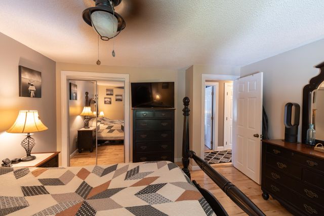 96 Ellingwood Street, Manchester, NH 03103