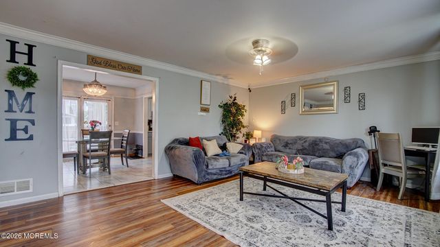 1508 Longboat Avenue, Beachwood, NJ 08722