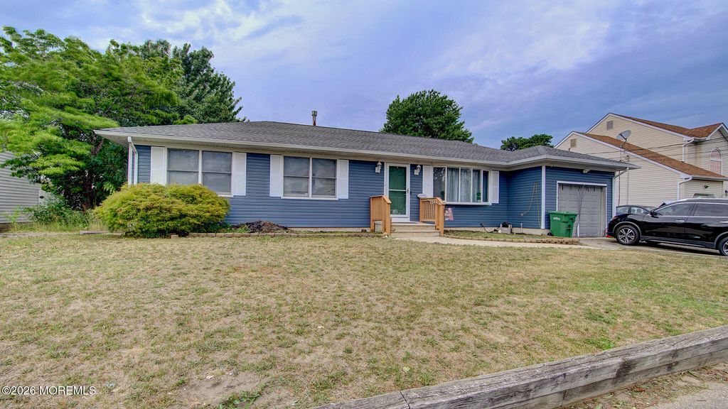 1508 Longboat Avenue, Beachwood, NJ 08722