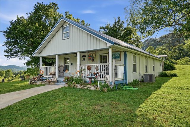 413 Madison 1555, Eureka Springs, AR 72632