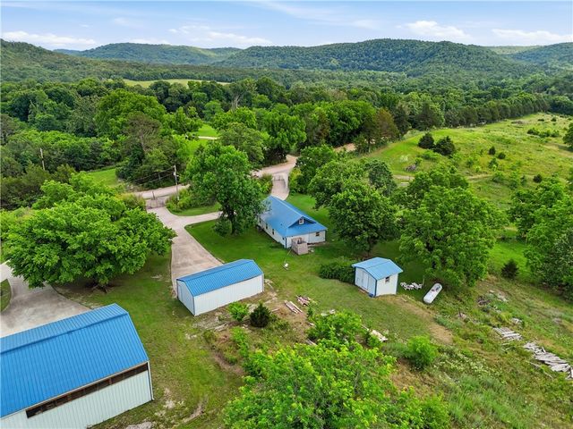 413 Madison 1555, Eureka Springs, AR 72632