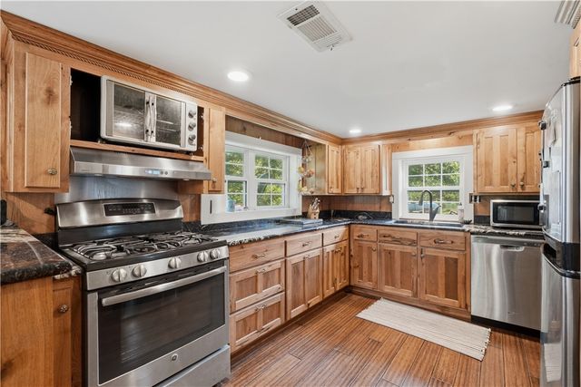 413 Madison 1555, Eureka Springs, AR 72632