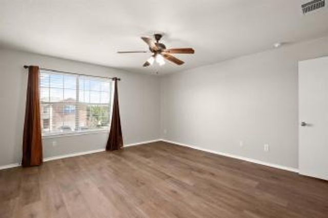 219 Brown ST, Hutto, TX 78634