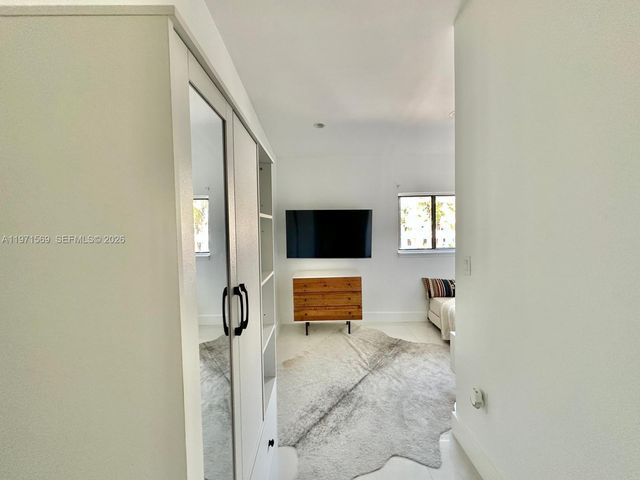 3736 NE 166th St 114, North Miami Beach, FL 33160