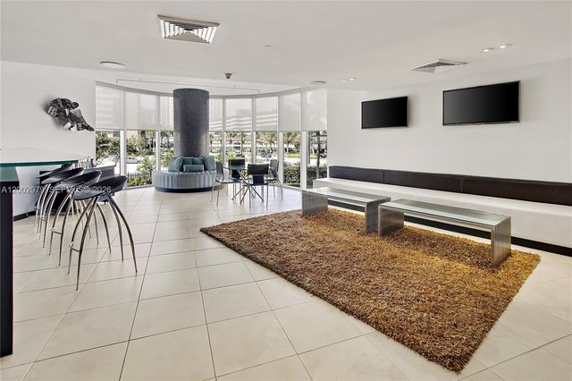 1850 S Ocean Dr 805, Hallandale Beach, FL 33009