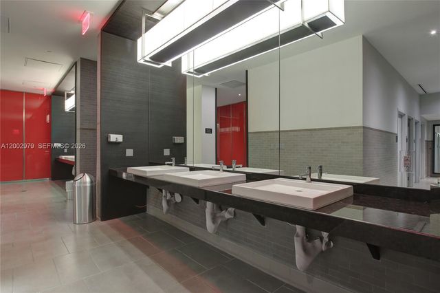 1850 S Ocean Dr 805, Hallandale Beach, FL 33009