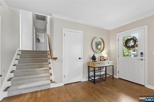 231 Canterbury Drive, Ramsey, NJ 07446