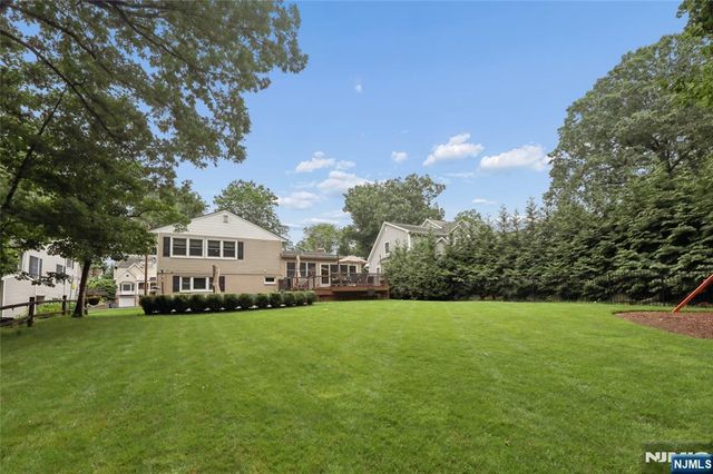 231 Canterbury Drive, Ramsey, NJ 07446