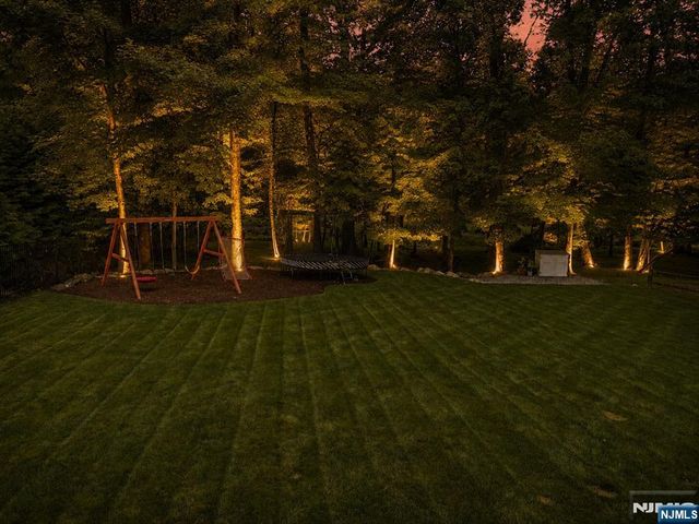 231 Canterbury Drive, Ramsey, NJ 07446