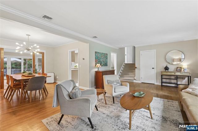 231 Canterbury Drive, Ramsey, NJ 07446