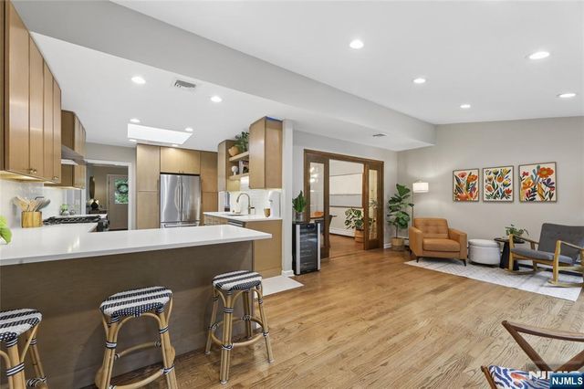231 Canterbury Drive, Ramsey, NJ 07446