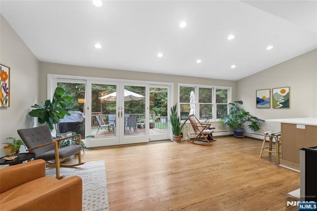 231 Canterbury Drive, Ramsey, NJ 07446