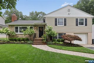 231 Canterbury Drive, Ramsey, NJ 07446