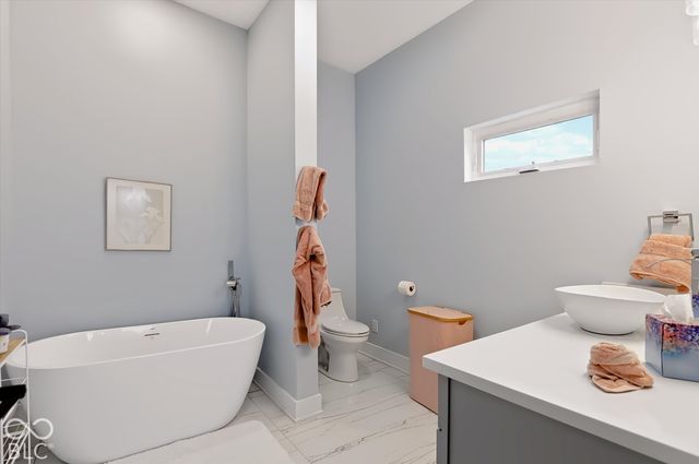 2430 Northview Avenue, Indianapolis, IN 46220