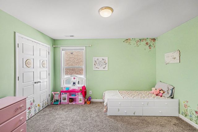 123 Macaw Ln, La Vergne, TN 37086