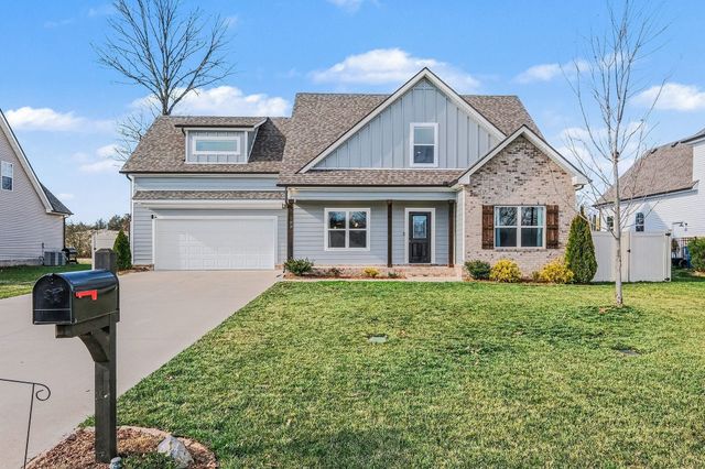 123 Macaw Ln, La Vergne, TN 37086