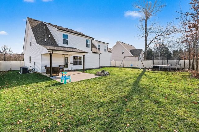 123 Macaw Ln, La Vergne, TN 37086