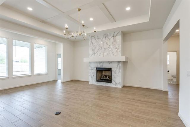2405 Crystal Creek Drive, Yukon, OK 73099