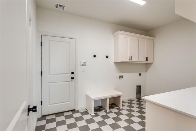 2405 Crystal Creek Drive, Yukon, OK 73099