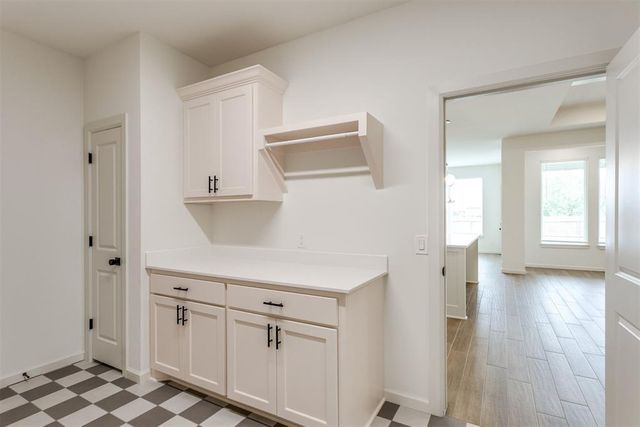2405 Crystal Creek Drive, Yukon, OK 73099