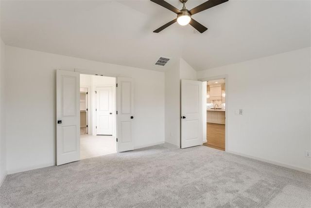 2405 Crystal Creek Drive, Yukon, OK 73099