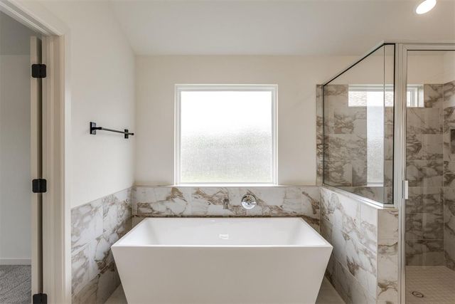 2405 Crystal Creek Drive, Yukon, OK 73099