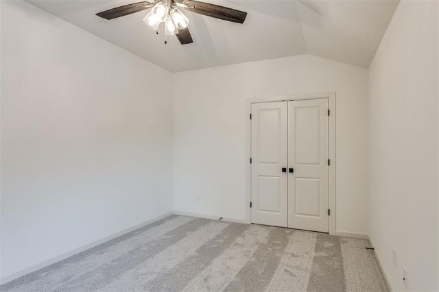 2405 Crystal Creek Drive, Yukon, OK 73099