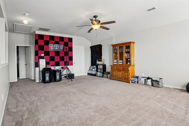 322 Chestnut Lane, Ponder, TX 76259