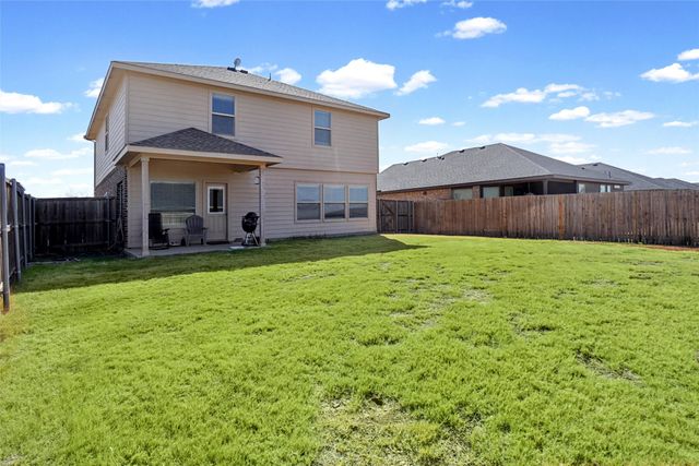 322 Chestnut Lane, Ponder, TX 76259