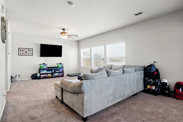 322 Chestnut Lane, Ponder, TX 76259