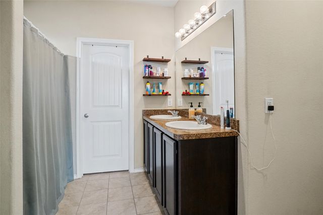 322 Chestnut Lane, Ponder, TX 76259